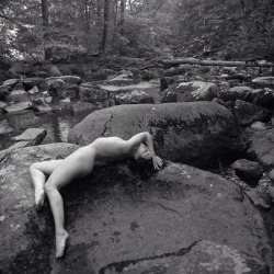 theresnoplacelikeyourmouth:  Outdoor nudes. Film.   by Steven Billups / Arden, DE