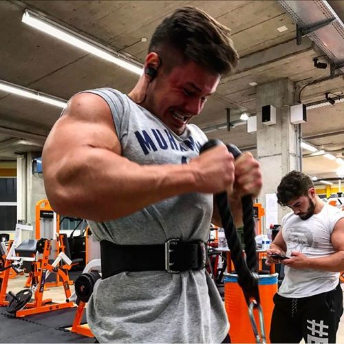 beautifulyoungmuscle:  Enis Rexhepi: bountiful biceps (and everything else)!