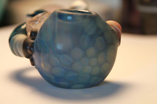 inmemoryoftheking:  A friend that I went to high school with started working with glass. My roommate was always asking to borrow my bowl, so for her birthday I asked the dude to make a custom bowl. I told him how she grew up in Northern MN and was really