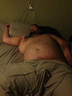 chubbyaddiction:  housebearsofatlanta:  jcub91:  yessirbears:  Boner?  I love walking in and seeing a hot bear asleep sporting wood  Wood rules  Oh yes ready to be served, lol…