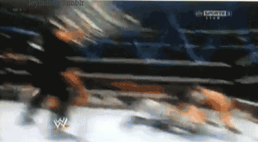 queenbitchambrose:  Yeah you work that ladder Dean!!!