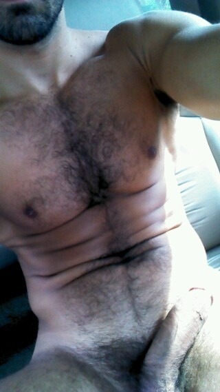 fleshbank:  Yummy Hunter.