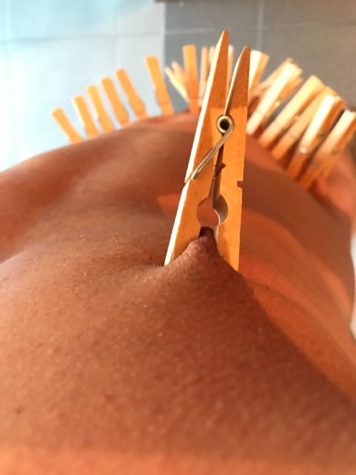 chastvp: Grip.  📅June 18, 2018 🔐day 123 (🥇143 days) 💦day 114 ( 🏁123 days,🥇114 days) 🍆day 2 🌵4 nights My mind is playing tricks on me. Doubts. Excitement. Remorse. They distract me. Fears. Disappointment. Jealousy. As I read stories