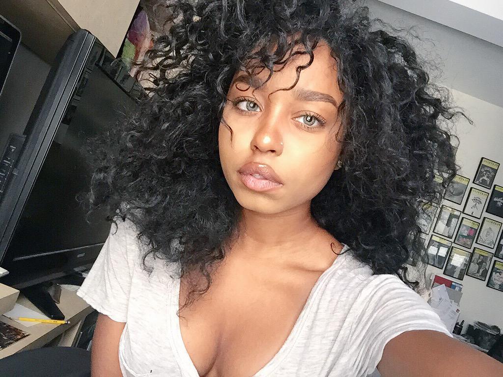 crypticshawtyy:  goldennmami:trapezoidmouth  😍