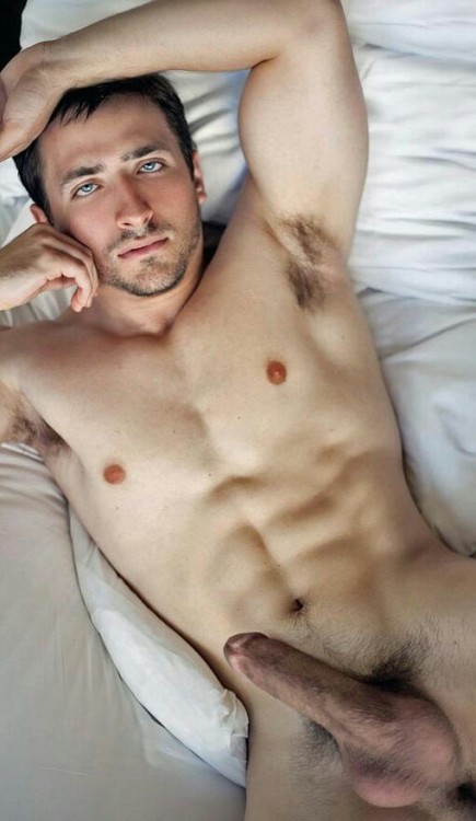AddictedToGuys