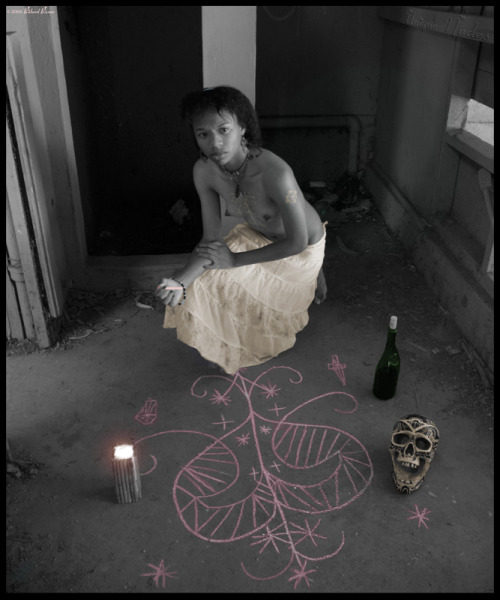 actuallyuniquenudes:  A voodoo valentine by Unique Nudes.#ArchivePicOfTheDay