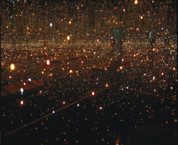artruby:Yayoi Kusama, Fireflies on the Water,