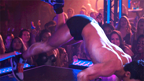 glitterweave:jamesonchan:gaybuckybarnes:Alex Landi in Insatiable 2x06^ @starkwillendurestone