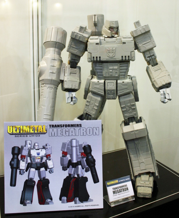 aeonmagnus:  Licensed third-party Ultimetal Megatron (To go with Ultimetal Optimus