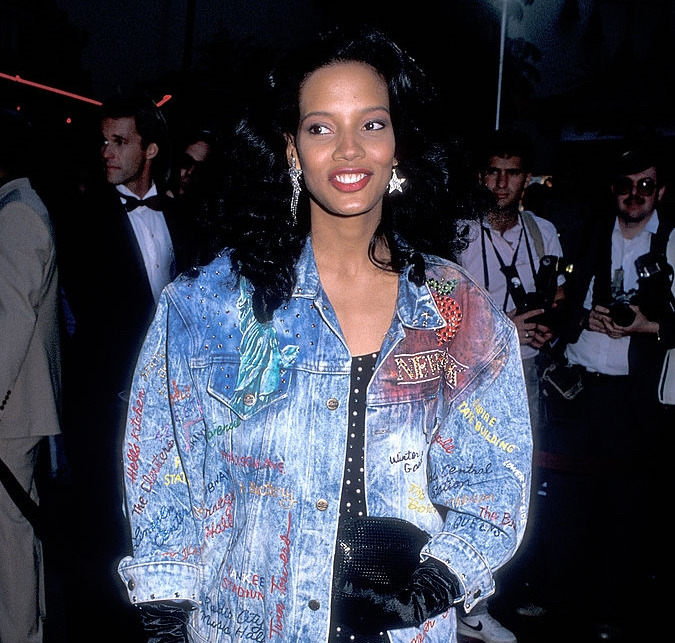 surra-de-bunda:  Shari Headley at the ‘Coming To America’ premiere in Hollywood,