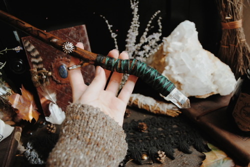 lunareye:  A lunar witches wand  Hand made by me.  Insta ~ lunreye  The crescent moon charm in this 