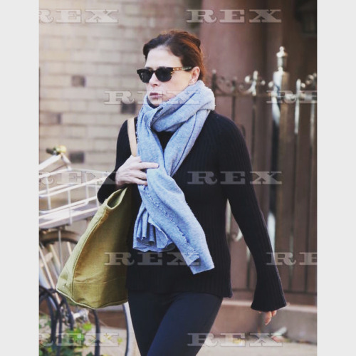 Beautiful #MauraTierney out in New York yesterday, October 31 2017#TheAffair #HelenSolloway #AbbyL