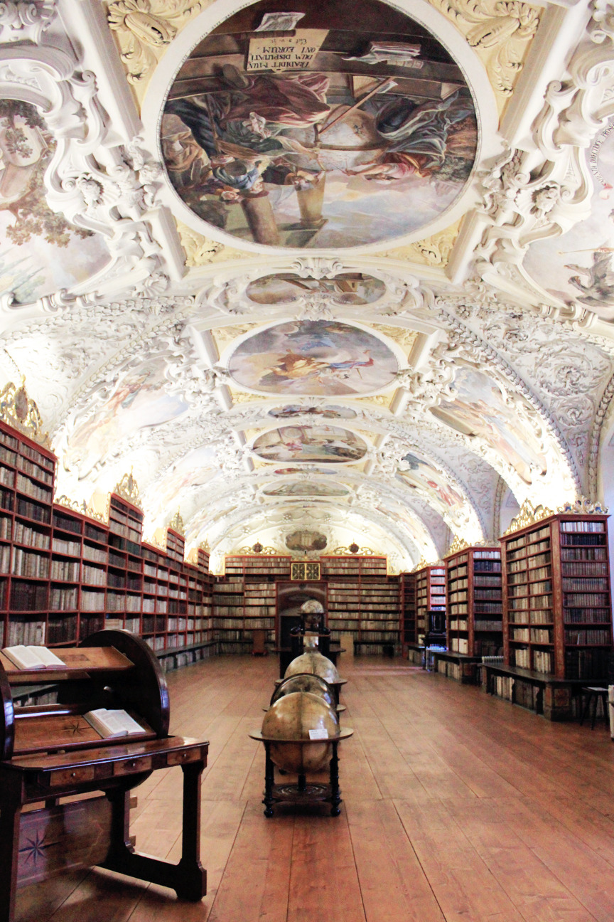 sassygapeach79:   caelumverse: Strahov Library, Prague | Paola F.   Gorgeous! 