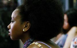 tgdgifs:   requested by anonymous: yolanda gifs 