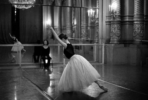 kameliendame: Eleonore Guerineau and Monique Loudières in rehearsal for Giselle  ph. Svetlana Loboff 
