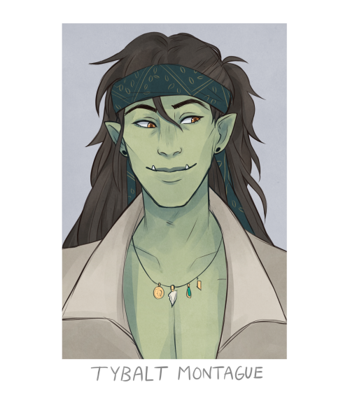 Some more portrait practice with my big green boy, Tybalt