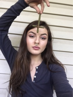 psychedelic-freak-out:  countdankula:  inippleny:  4master2chief0:  inippleny:  Hi   stoner wifey though  That’s me 😇  Gorgeous 😘  In love 😍