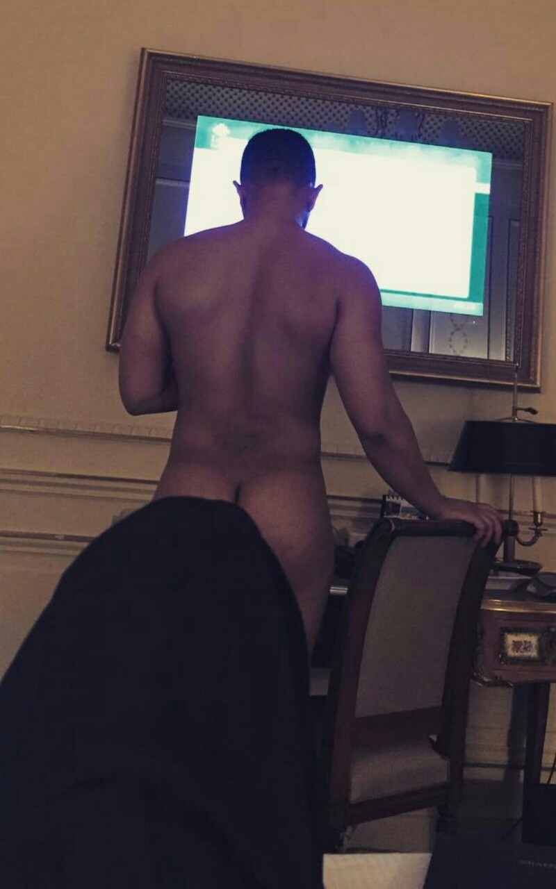 lamarworld:  singer John Legend ’ s juicy ass 