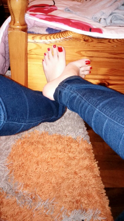 wvfootfetish:sundaysfeet:⬆⬆⬆lBeautiful