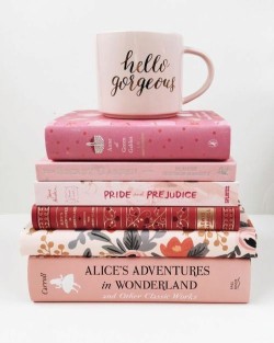 purplebooktr0ll: Sometimes I like pink, but I’ll always love books💕💕