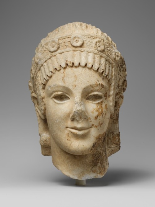 mythologer: Marble head of Athena (source: the Met) The goddess Athena is represented in an archaist