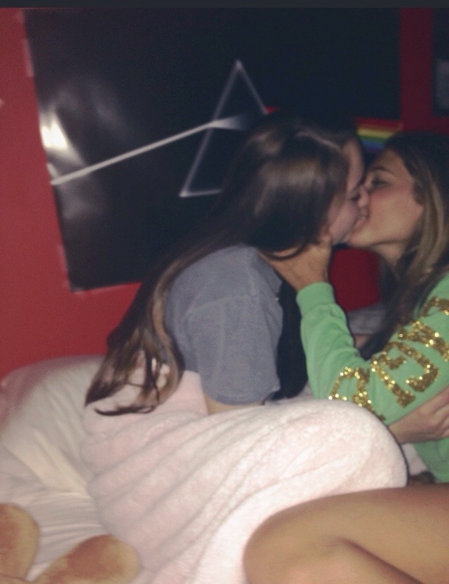 tigerr-lily:  classyfortheclassless:  serendipitous—serenity:  I missed you like