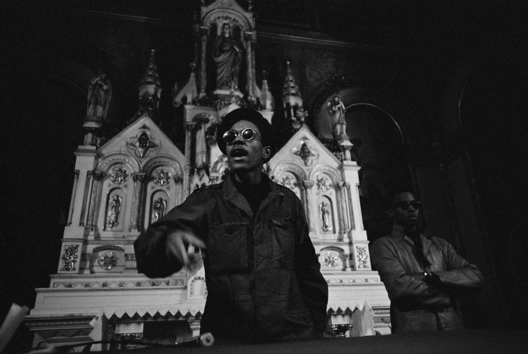 fotojournalismus:  Black Panthers in Chicago, Illinois, 1969. Photographs by Hiroji