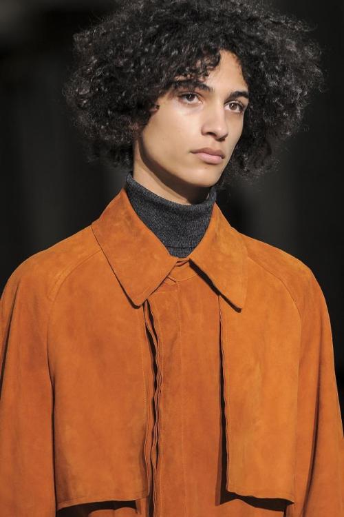 calichele:  Tre Samuels | Wooyoungmi FW16 - Paris | ph. Imaxtree (via Fashionising.com) 