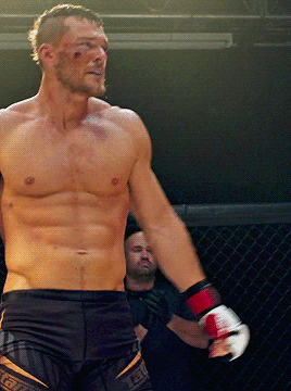 alphalewolf:Alan Ritchson | Above the Shadows (2019)