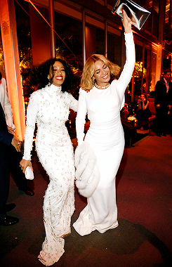 celebritiesofcolor:  Solange and Beyonce adult photos