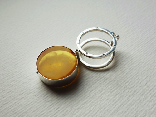 bizutheria:#117 Sterling silver and Baltic amber ring-pendant Design&amp;Handmade by bizutheria 