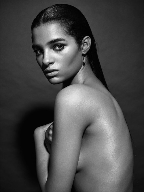 PHOTOGRAPHER: MARIO SORRENTI MODEL: ALEXIS PRIMOUS STYLING: EDWARD ENNINFUL HAIR: RECINE MAKE UP: YA