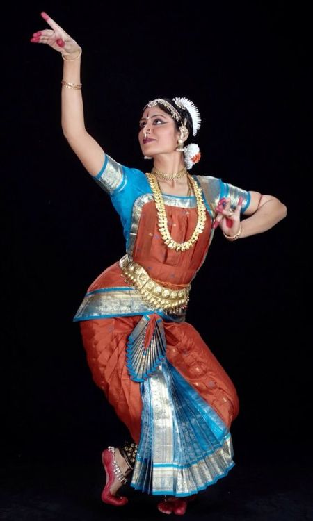 Bharatnatyam dancers, India