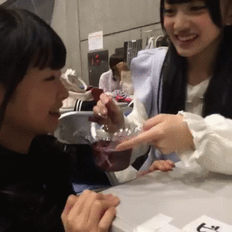 soimort:幕張に天使がいた！！可愛すぎる小６こと、まきちゃんと私の推しメン美音ちゃん♡♡一生見てられるこの動画。