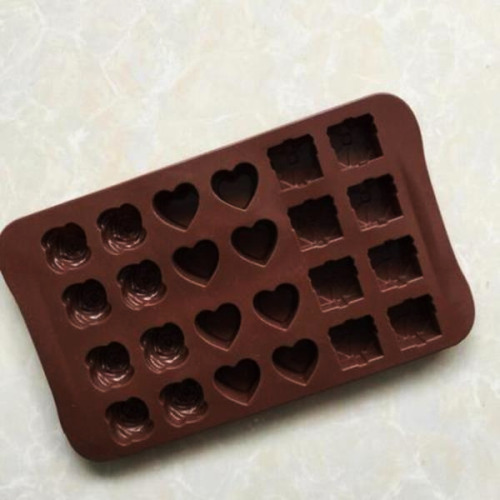 hyokko:Heart Rose Cake Mold Silicone Bakeware Use “spring15off” for a discount on your purchase !