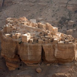 alex-quisite:  Wadi Dawan, Yemen by tourtheplanet