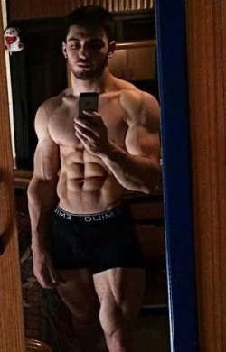 the-golden-opportunity:  It all started out innocently enough. I wanted some abs. I wanted Cody Hodges’ abs, specifically. So I used the Switchr app to switch my abs with his. It was pretty cool at first, but I should have known that it wouldn’t stop