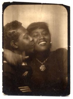 blackhistoryalbum:  Happy in Love | 1940sA