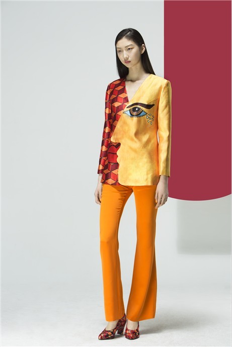 The Chinese fashion designer Christine Lau know how to draw the perfect lines for here brand Chictopia – both for the prints and the balance between elegance and quirkiness. For the spring/summer 14 collection you can tell the elegant and...