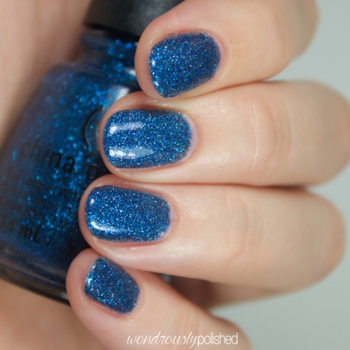 Swathes of the China Glaze Twinkle collection on the blog now! www.wondrouslypolished.com/201