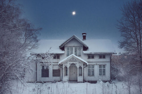 archatlas:  Abandoned Houses in NorwayBritt M. is a photographer based in Oslo, with a special love for abandonment and moody skies. Her most beloved subject of photography are themed portraits. With a background in film and drama studies she loves to