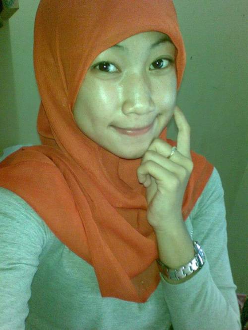 Porn photo themalaysexaddict:  Bertudung, tapi juga