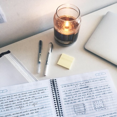 smartspo: june 15th // physics revision feat. my favorite scented candle ✨ studygram 