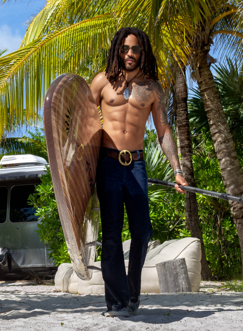  Lenny Kravitz , Men’s Health November 2020.   : Mark Seliger 