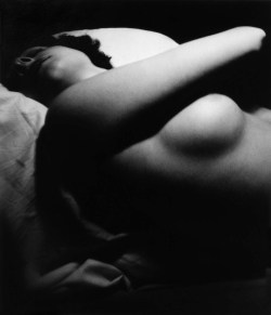 adreciclarte:  Bill Brandt - Nude, 1951