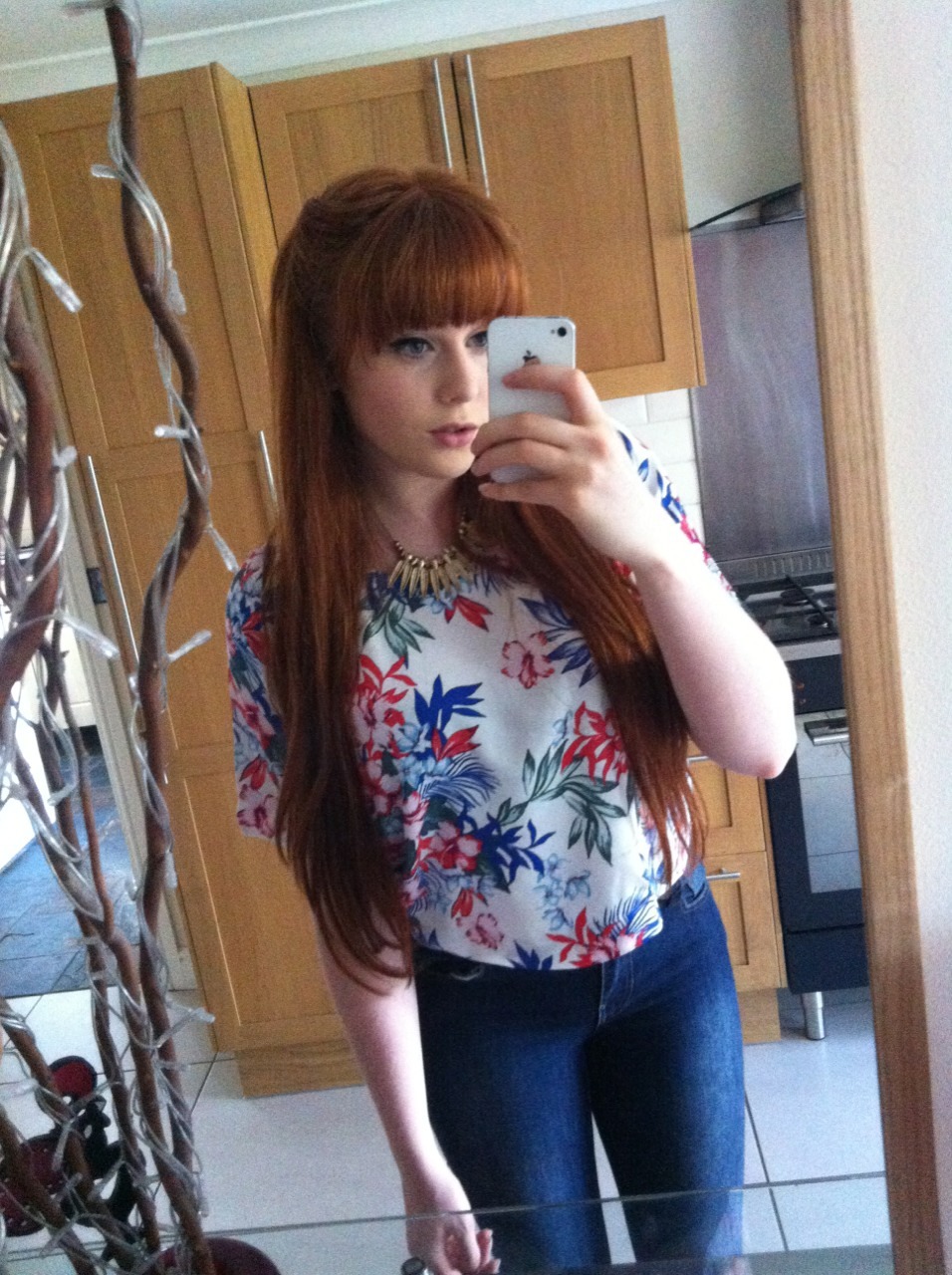 thorxndor:  thebeaconofgondor:  off to the pub   you’re so perfect, Becca 