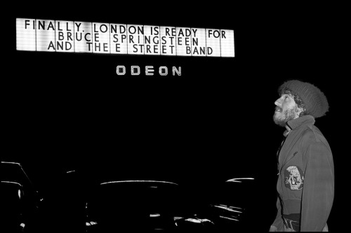 Bruce Springsteen outside the Hammersmith Odeon, November 18, 1975, by Chalkie Davies, who has this 