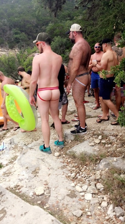 stushi-roll:Our naked day at Hippie Hollow Splash 2017 Austin Texas💦 All the butts to enjoy!🍑🙌🏻@hugobugo