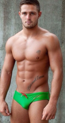 jockbrad:  Swimmers, wrestlers, football players … singlets, jockstraps, speedos and spandex! http://jockbrad.tumblr.com/ 