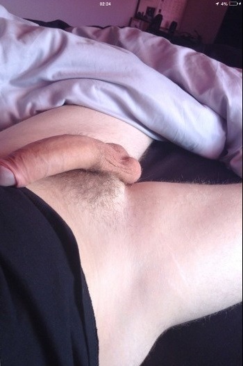 uklc:  ** REQUESTED ** This is Reece 18yo! Requested! Hes a right chav! Amazing cock